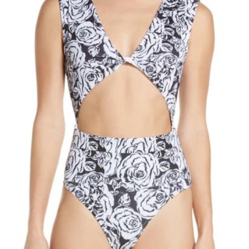 BETH RICHARDS Twist One-piece Swimsuit Women’s XS Bathing suit